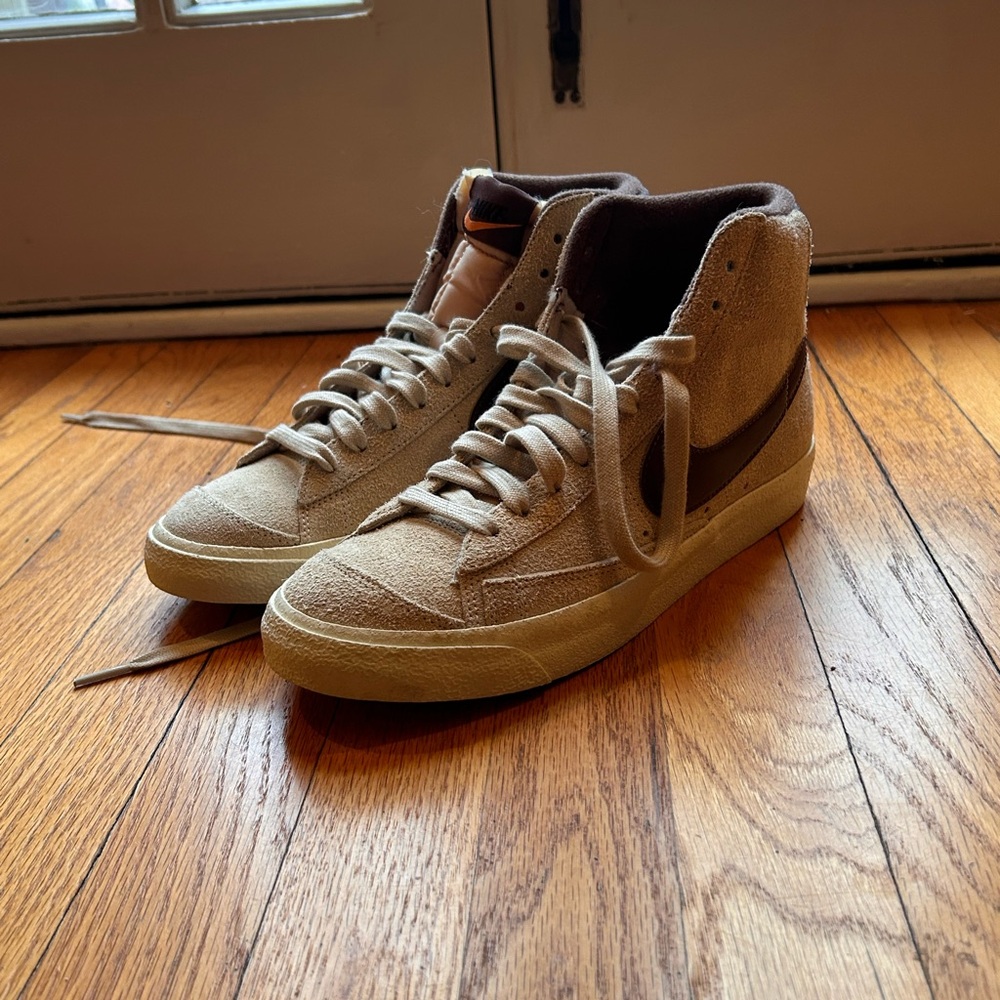 Brown Nike Blazers Mid 77